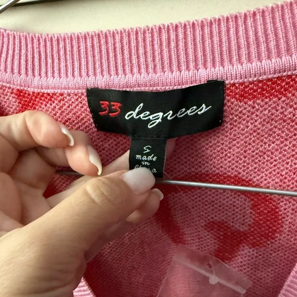 Valentines sweater - Picture 3 of 3